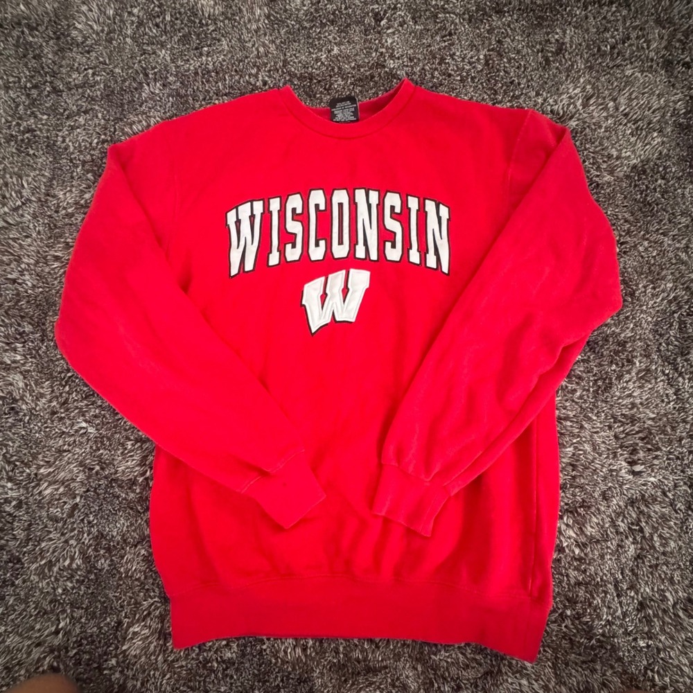 Wisconsin Badgers NCAA Colosseum Red Sweatshirt Crewneck Mens Medium